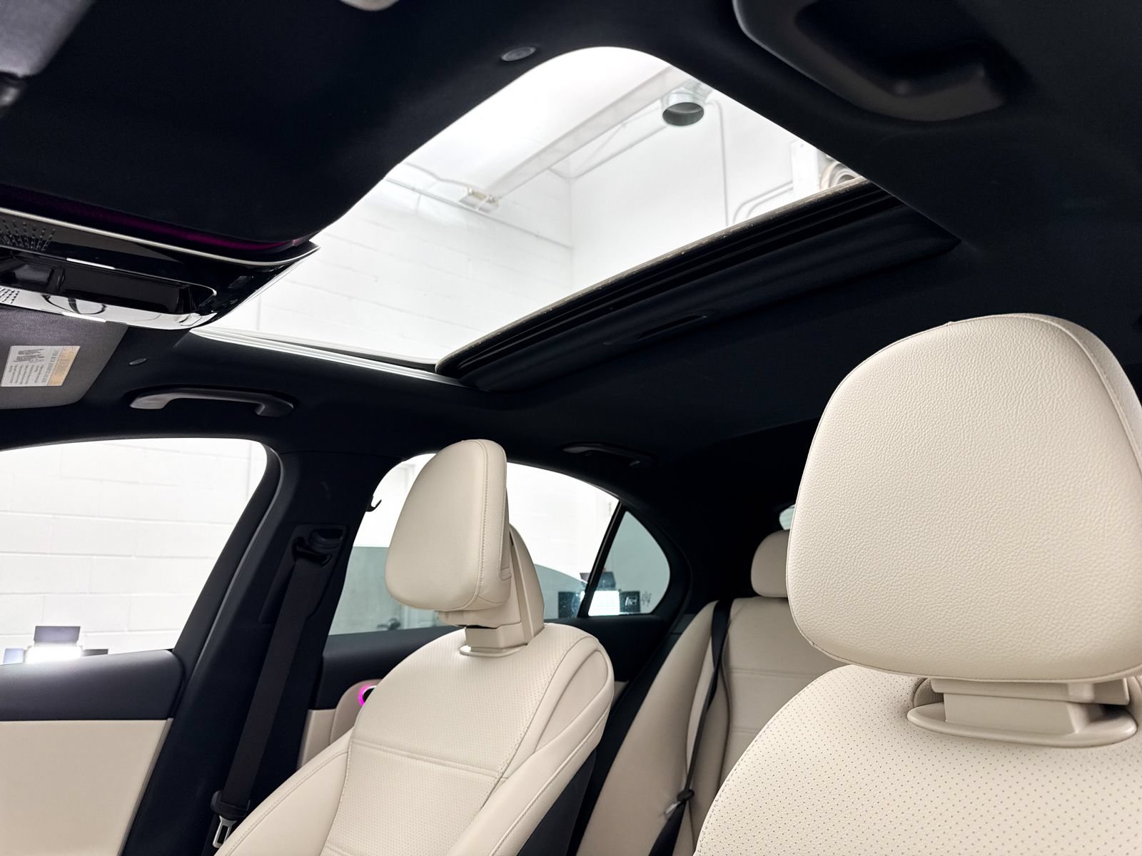 Used 2024 Mercedes-Benz C 300 Sedan image 3