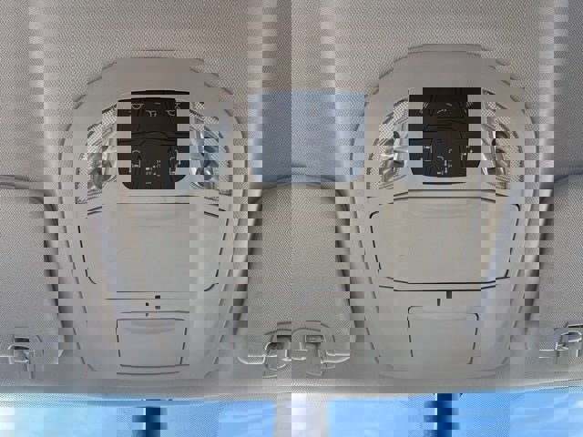 Used 2024 Chrysler Pacifica Touring-L image 32