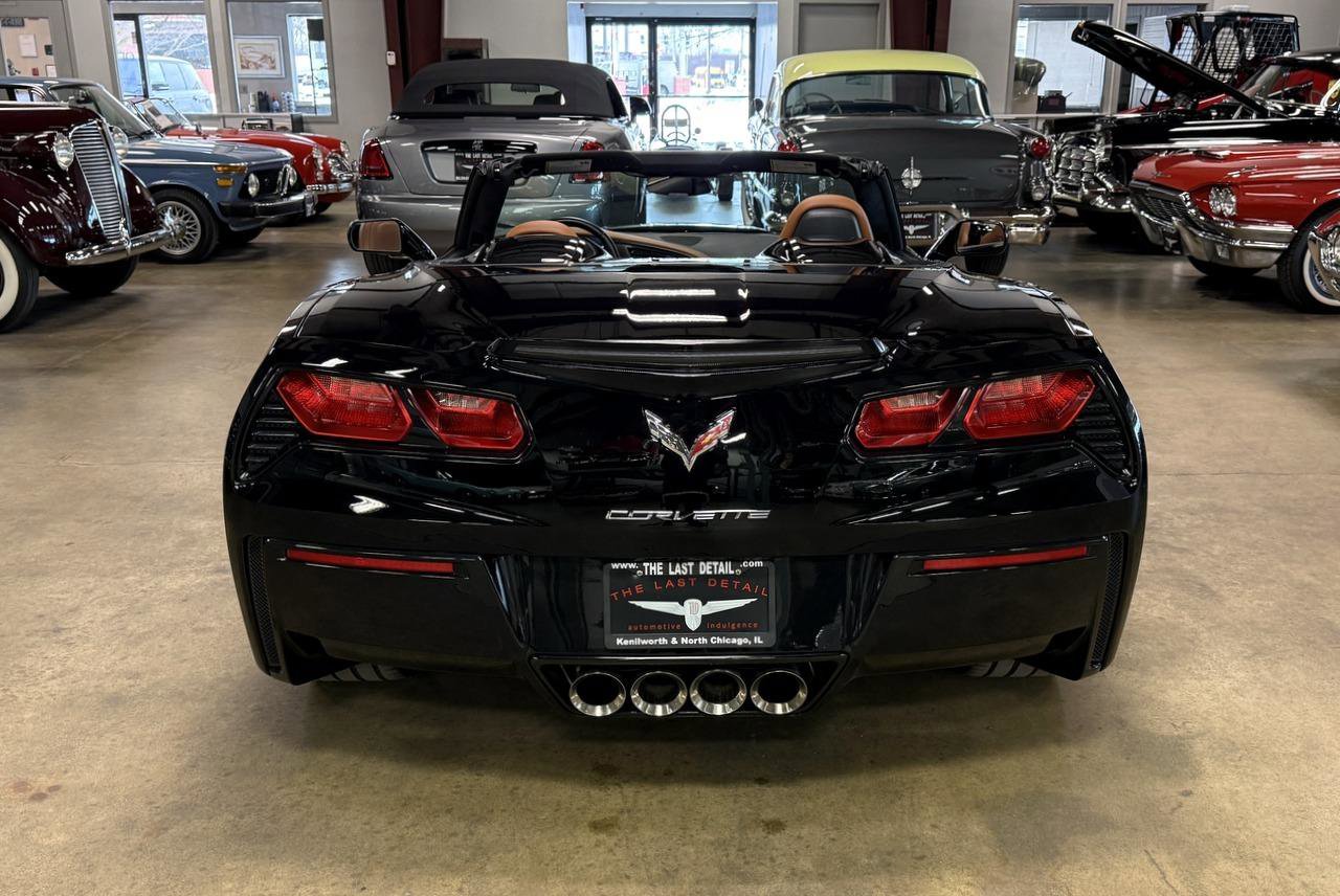Used 2018 Chevrolet Corvette Stingray Convertible w/ 3LT Preferred Equipment Group image 17
