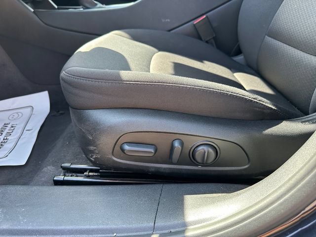 Used 2023 Chevrolet Malibu LT FWD image 20