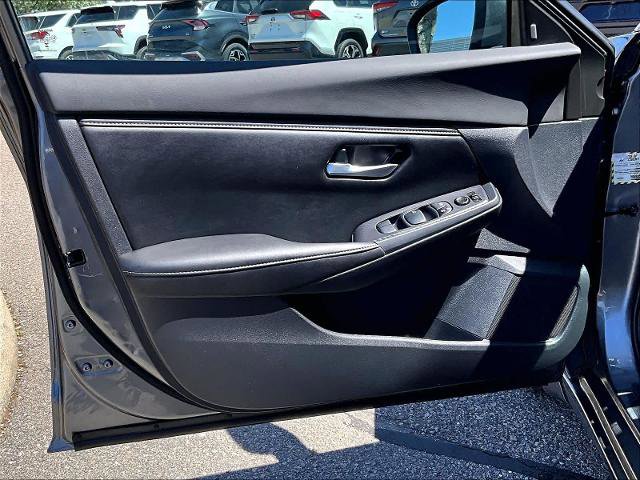 Certified 2023 Nissan Sentra SV w/ Trunk Package FWD image 9