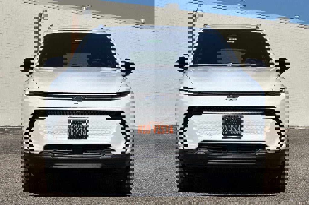 New 2026 Chevrolet Equinox EV LT w/ LPO, Blackout Package image 9