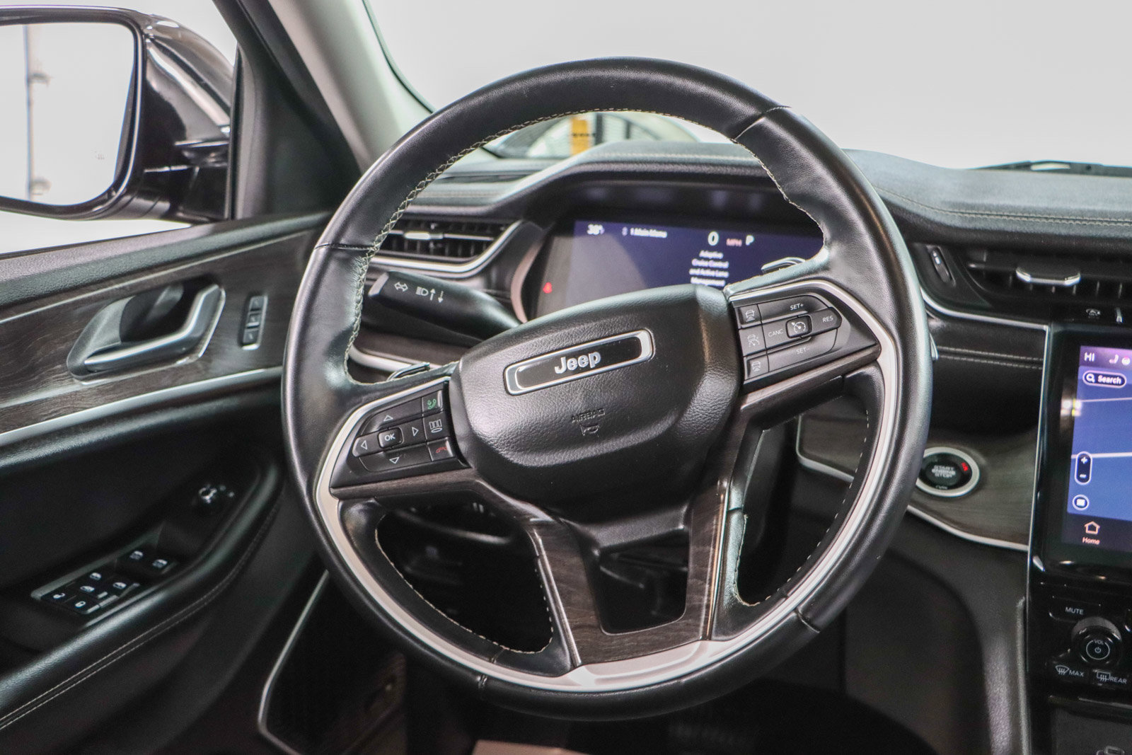 Used 2021 Jeep Grand Cherokee L Limited image 12