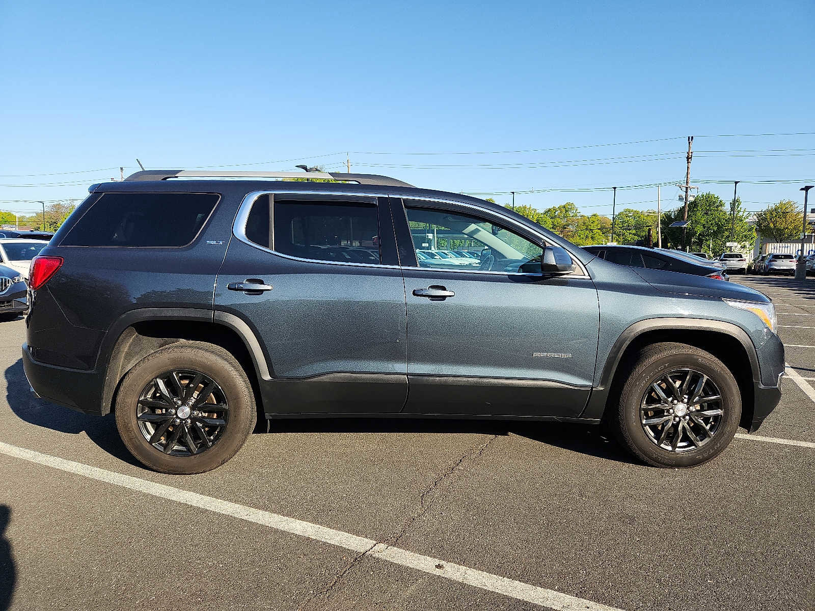 Used 2019 GMC Acadia SLT w/ LPO, Floor Liner Package AWD/4WD image 7