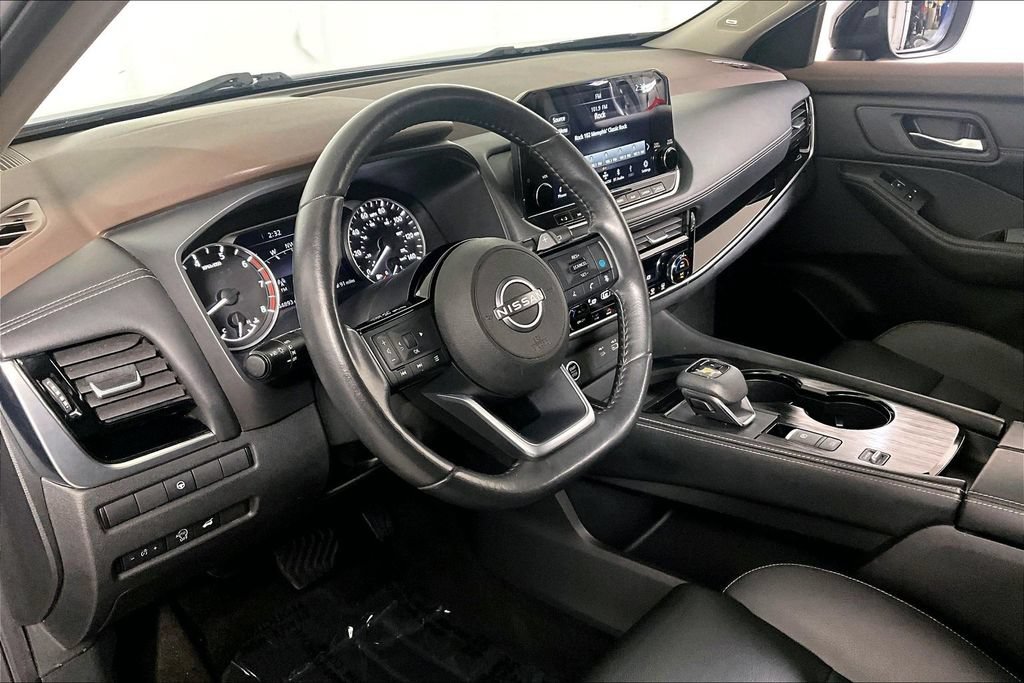 Used 2023 Nissan Rogue SL w/ SL Premium Package FWD image 13