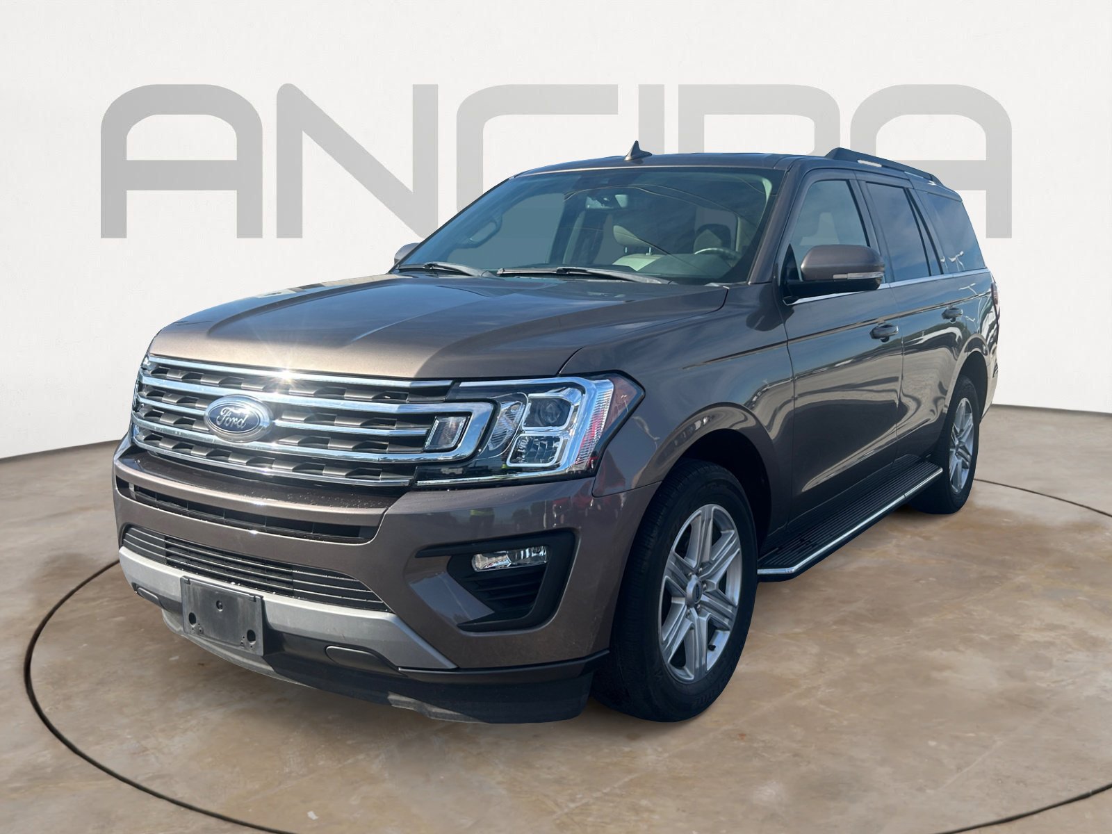 Used 2019 Ford Expedition XLT w/ Equipment Group 202A RWD image 6
