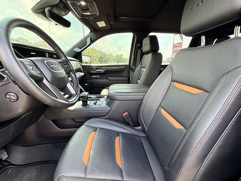 Used 2024 GMC Sierra 1500 AT4 w/ Technology Package AWD/4WD image 19