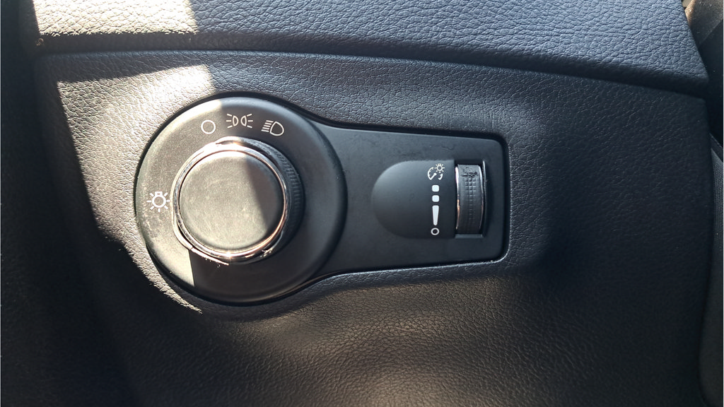 Used 2020 Jeep Compass Sport FWD image 24
