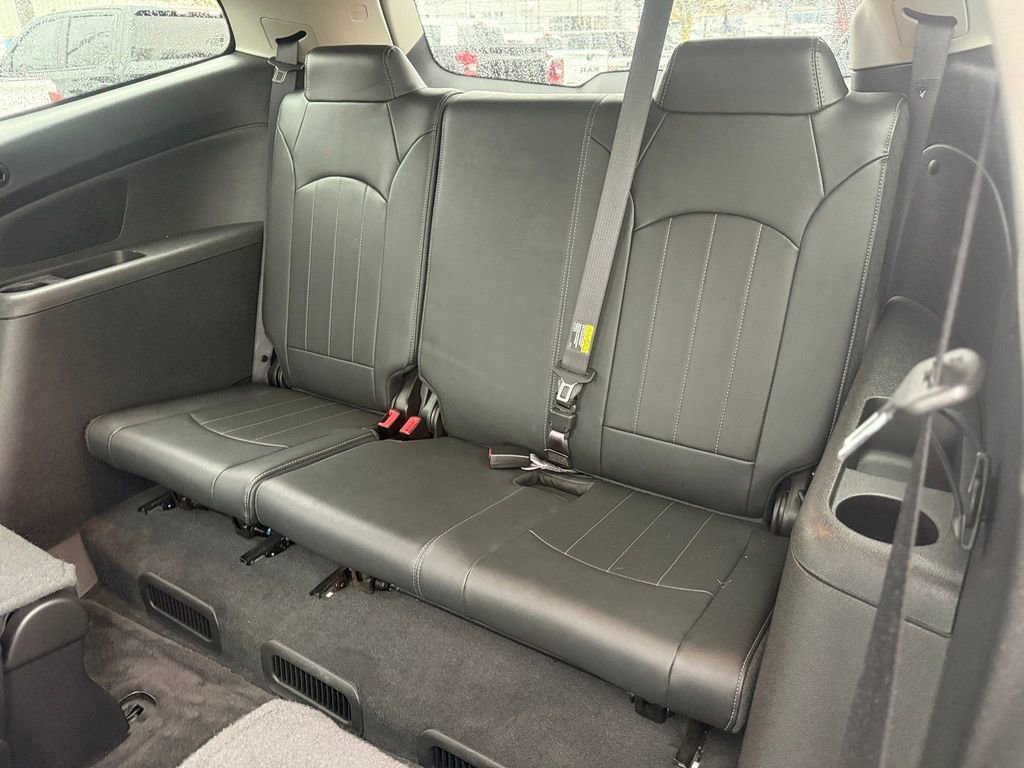 Used 2016 Chevrolet Traverse LTZ image 17