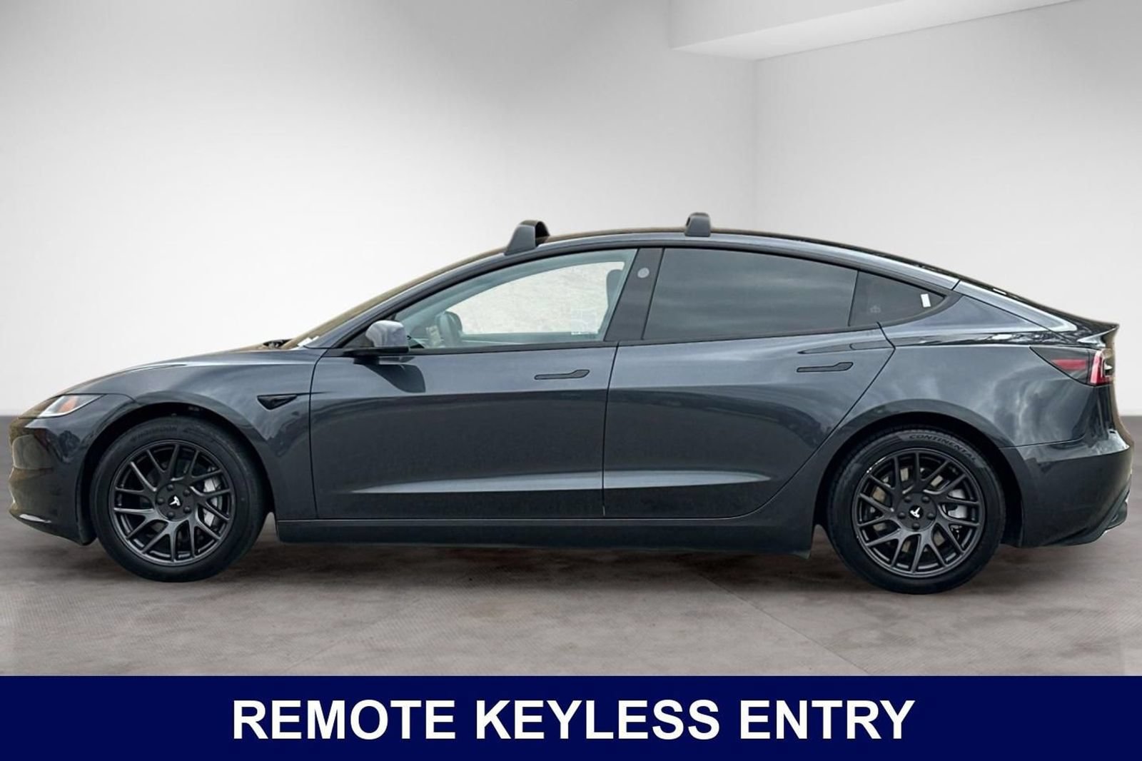 Used 2024 Tesla Model 3 Standard Range RWD image 2