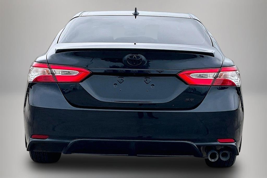 Used 2020 Toyota Camry SE FWD image 6