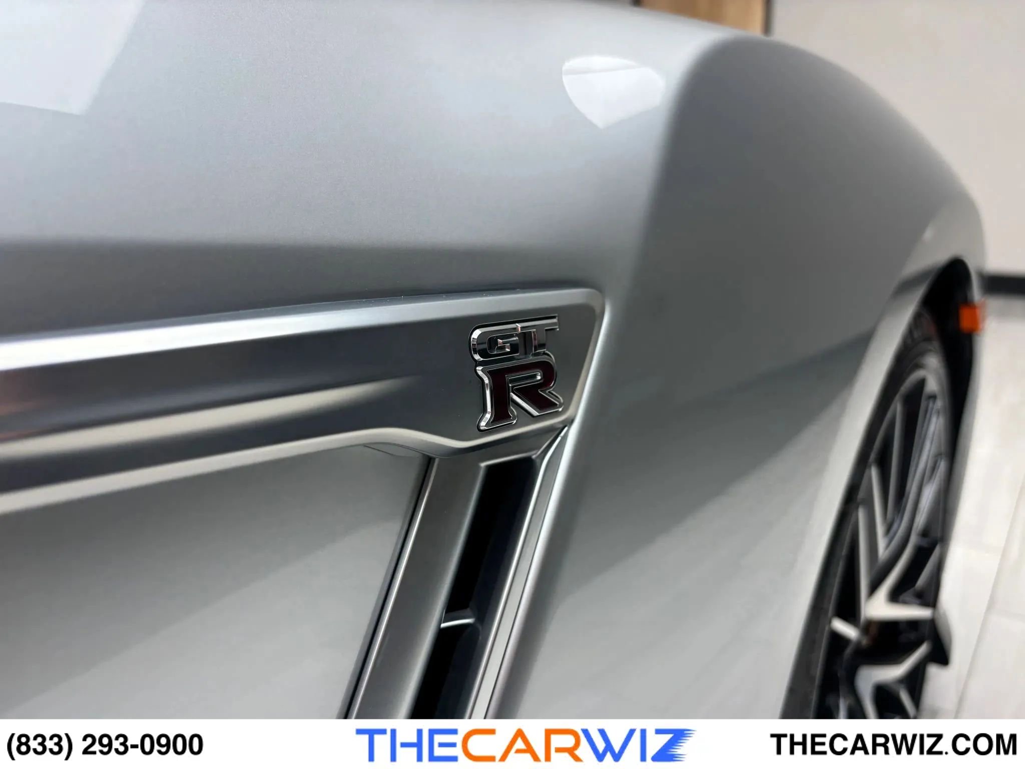 Used 2023 Nissan GT-R Premium w/ Premium Interior Package image 39