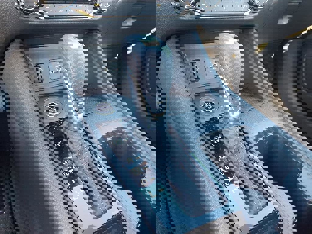 Used 2025 Nissan Sentra S image 11