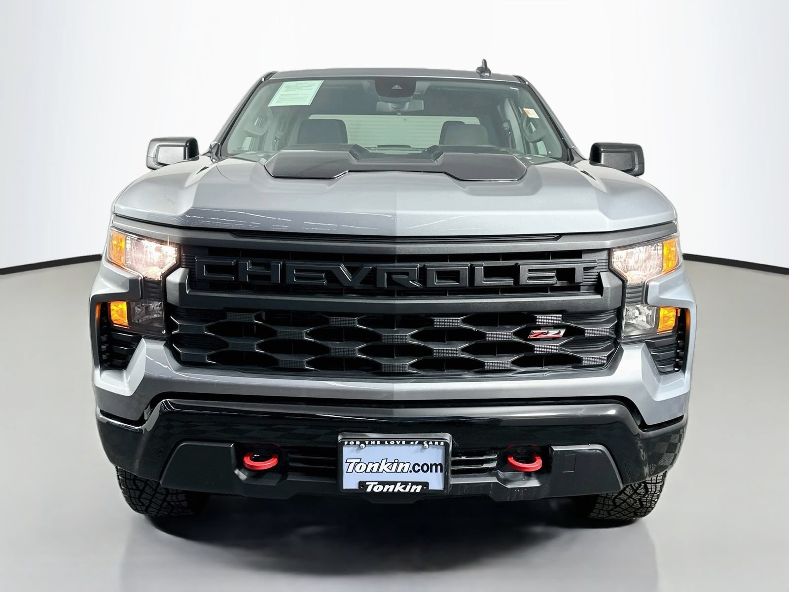 Used 2024 Chevrolet Silverado 1500 Custom Trail Boss AWD/4WD image 2