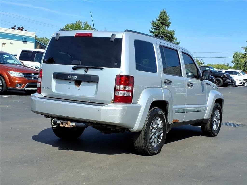 Used 2009 Jeep Liberty Sport w/ Popular Equipment Group image 5