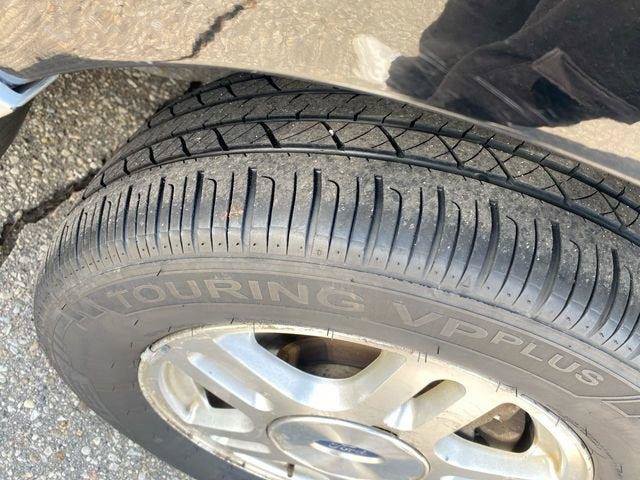 Used 2004 Ford Freestar Limited FWD image 18