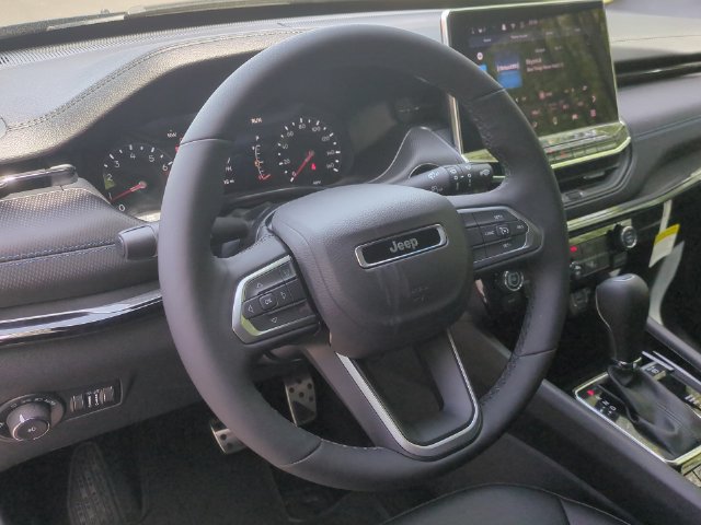 New 2026 Jeep Compass Latitude AWD/4WD image 31