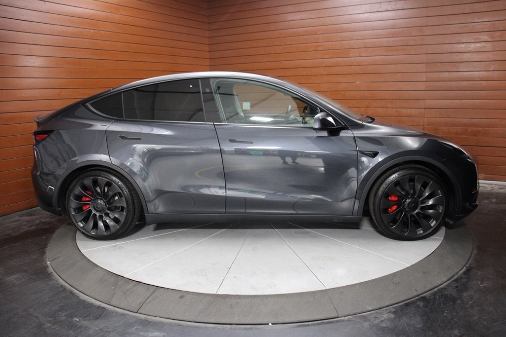 Used 2024 Tesla Model Y Performance AWD/4WD image 6