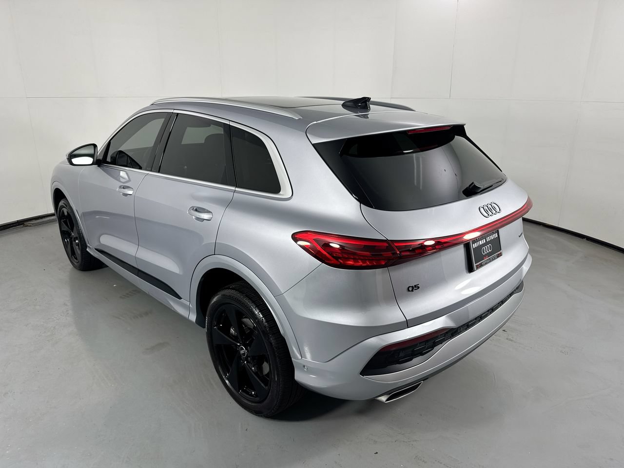 Used 2025 Audi Q5 Premium Plus w/ Premium Plus AWD/4WD image 5
