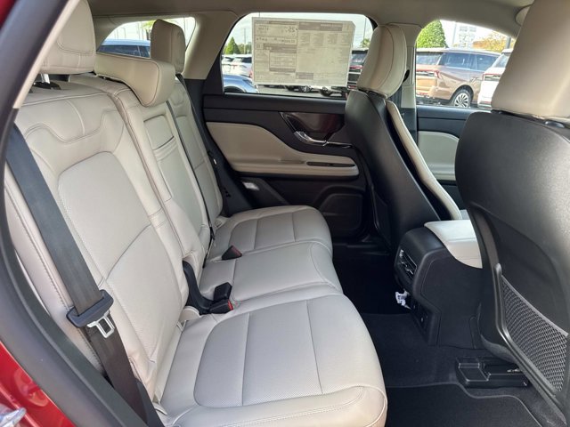 New 2026 Lincoln Corsair Premiere FWD image 21