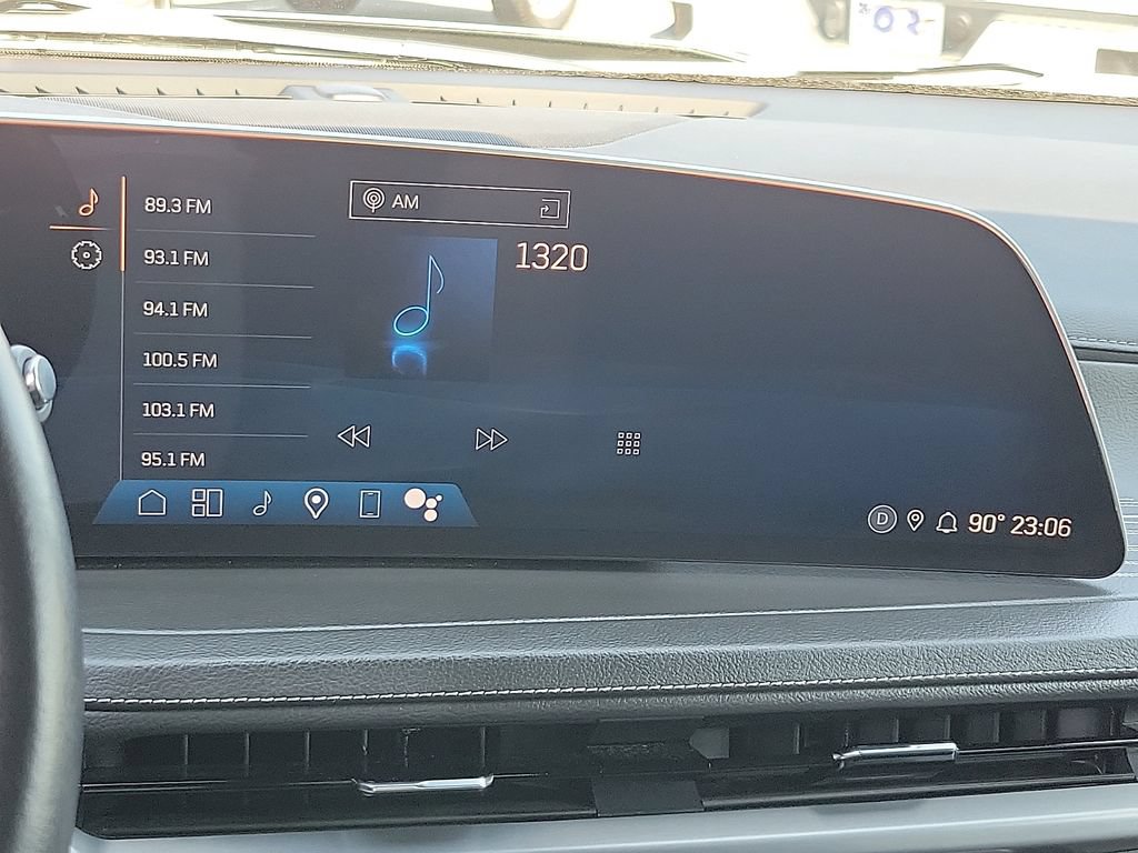 Used 2025 Cadillac XT4 Premium Luxury FWD image 15