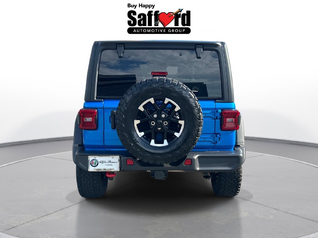 Used 2025 Jeep Wrangler Unlimited Rubicon w/ Convenience Group AWD/4WD image 6