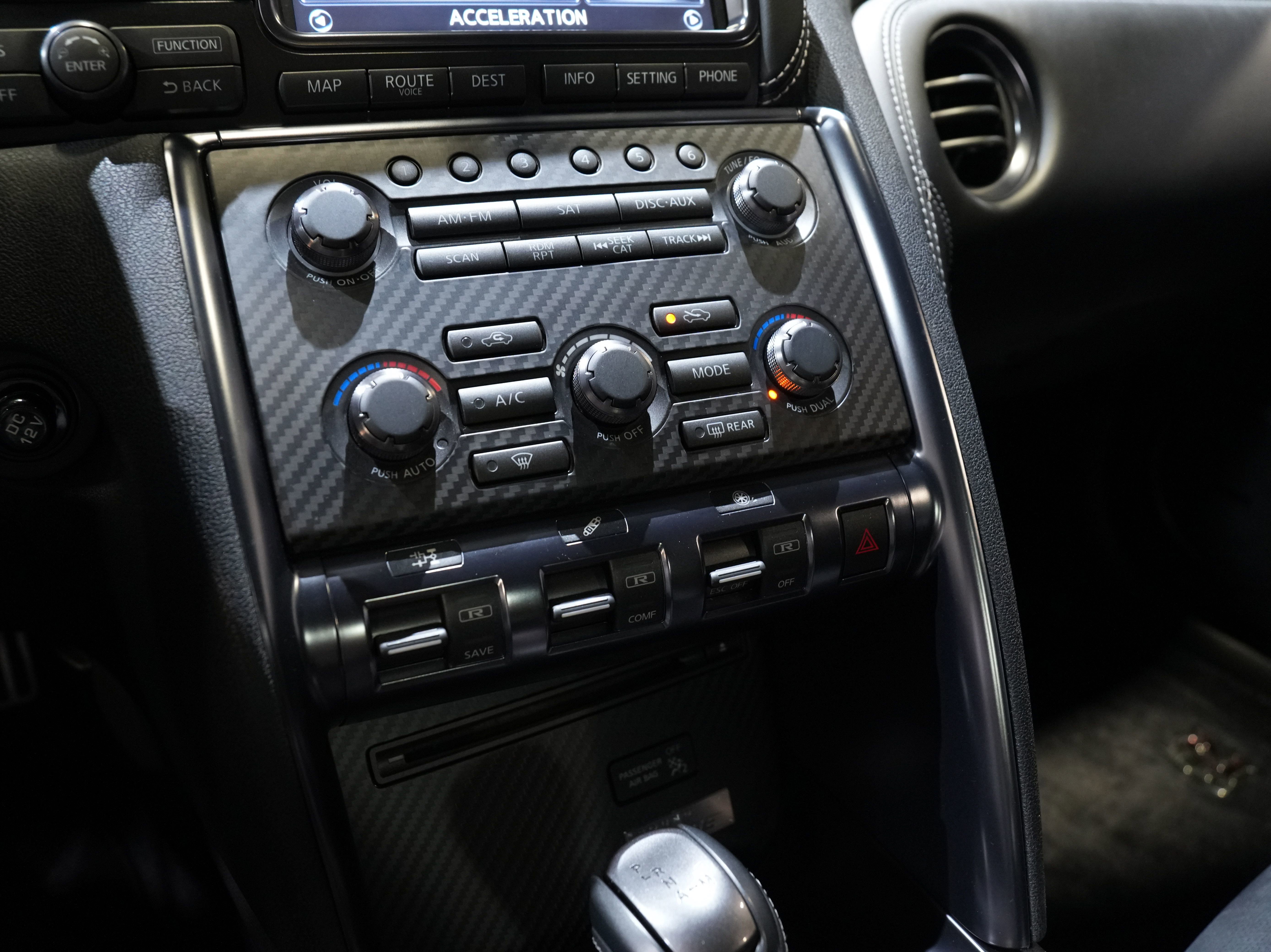Used 2014 Nissan GT-R Premium AWD/4WD image 43