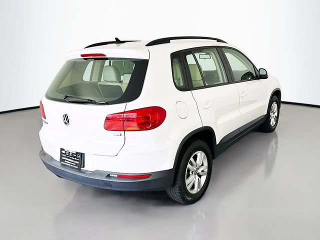 Used 2017 Volkswagen Tiguan S image 7