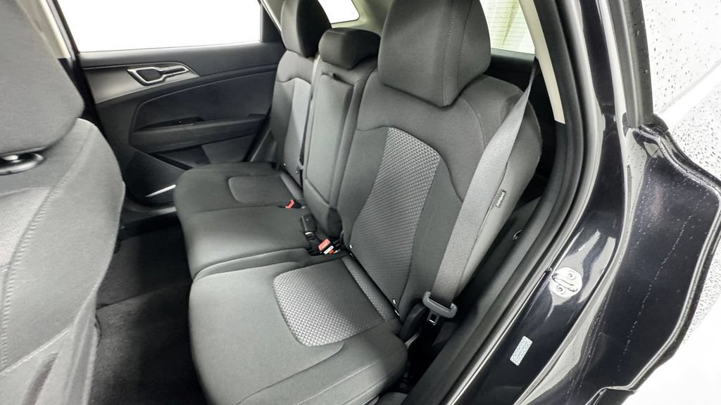 New 2026 Kia Sportage LX AWD/4WD image 12