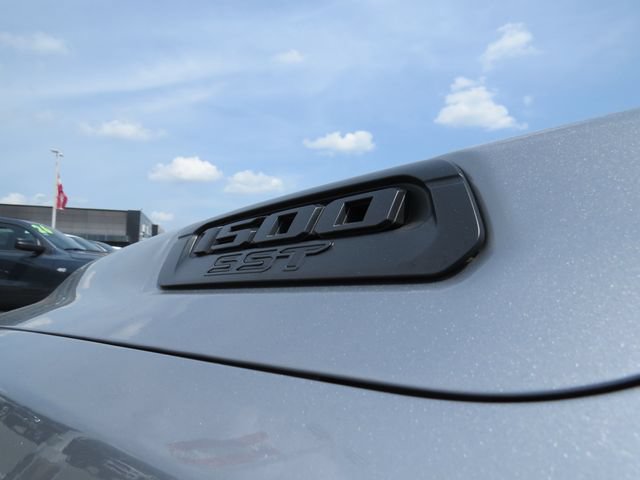 Used 2025 RAM 1500 Big Horn AWD/4WD image 12