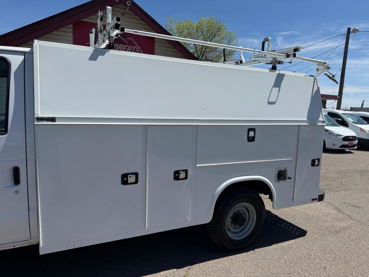 Used 2021 Ford E-350 and Econoline 350 Super Duty w/ Power Windows & Locks Group image 23