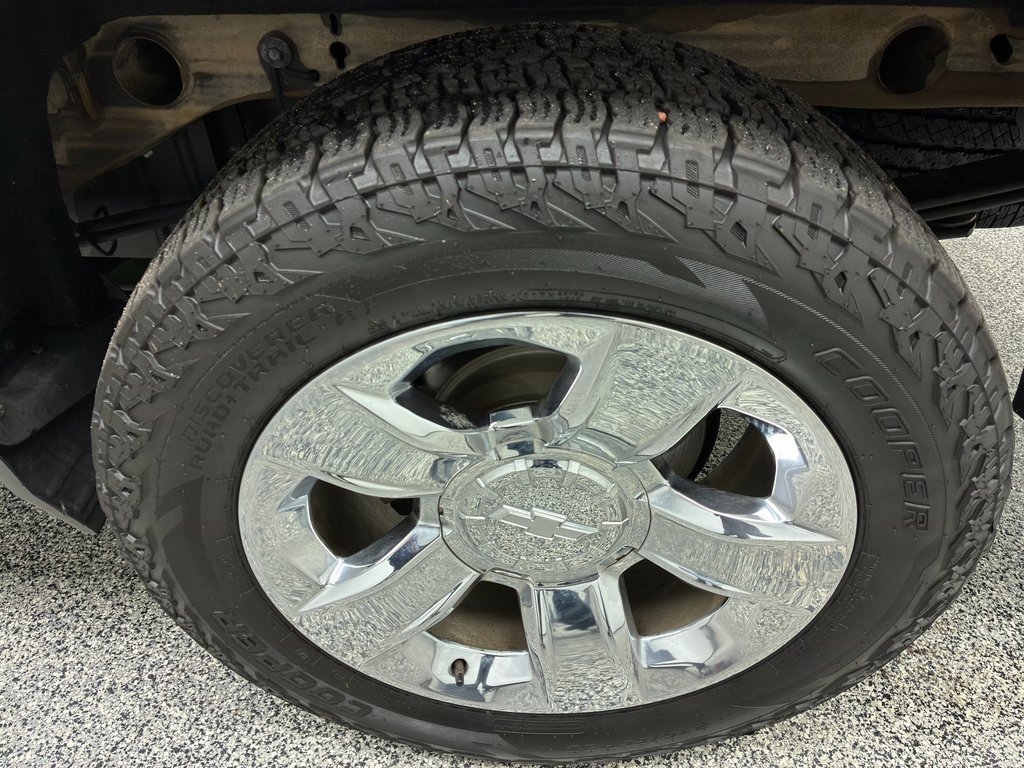 Used 2018 Chevrolet Silverado 1500 LTZ Z71 w/ LTZ Plus Package image 14