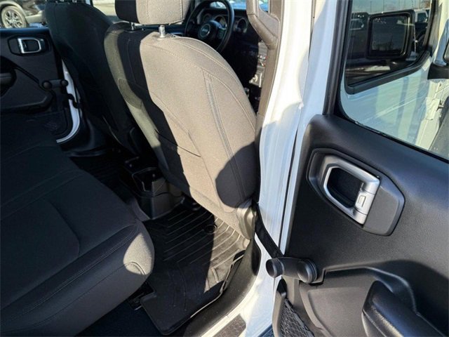 Used 2018 Jeep Wrangler Unlimited Sport image 11