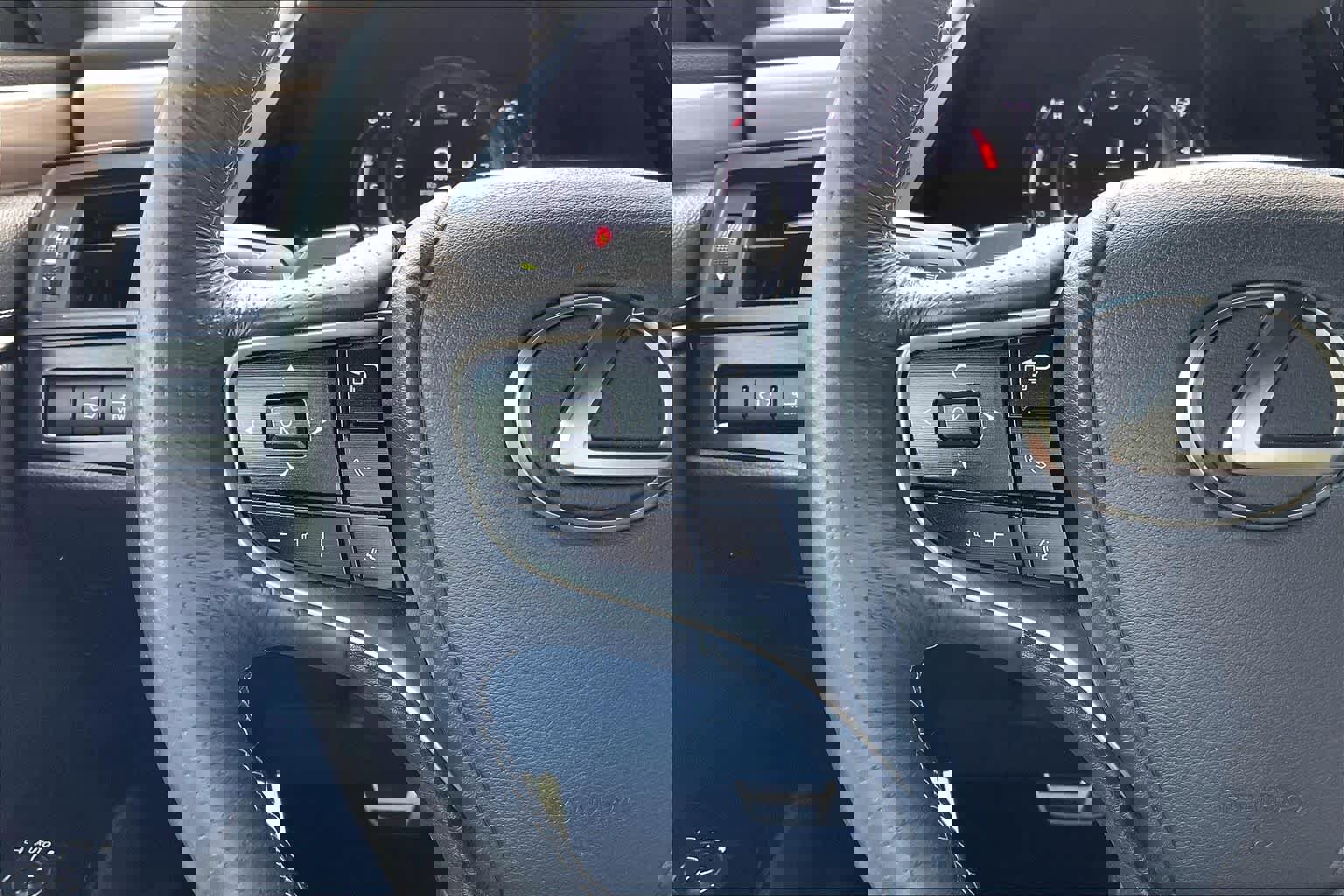 Used 2023 Lexus ES 350 F Sport w/ Accessory Package (Z2) image 24