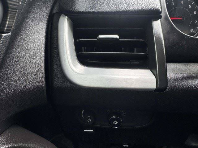 Used 2022 GMC Terrain SLE w/ Driver Convenience Package FWD image 23