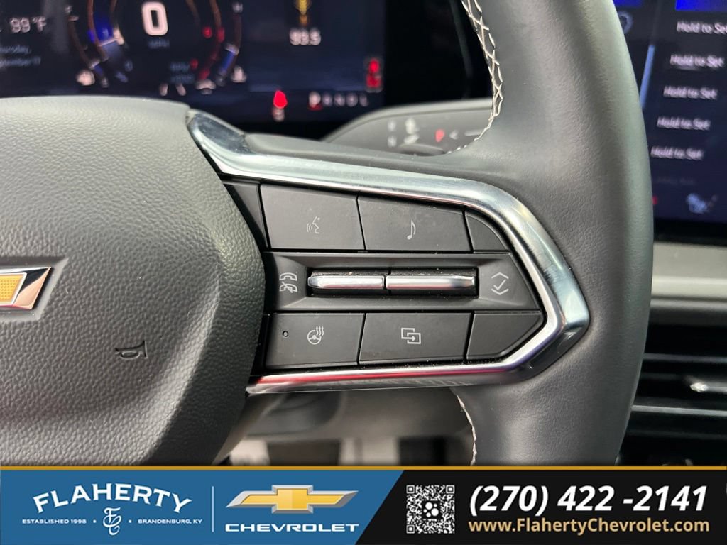 Used 2026 Chevrolet Traverse LT w/ Driver Confidence Package FWD image 25