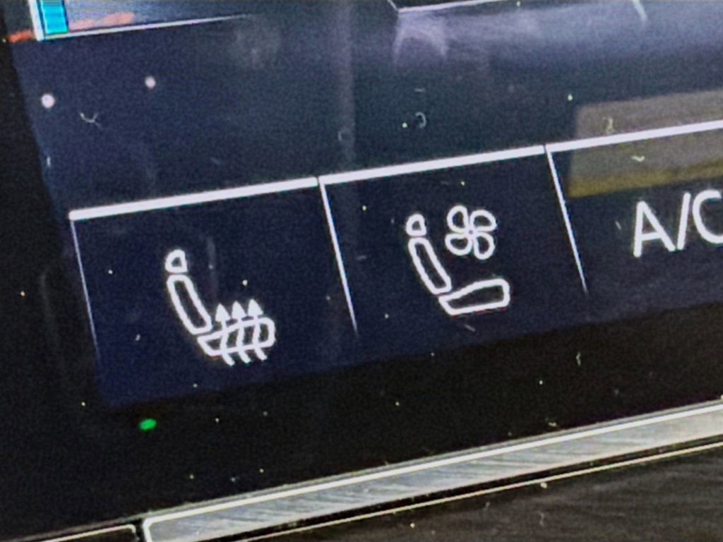 Used 2025 Audi RS Q8 performance image 22