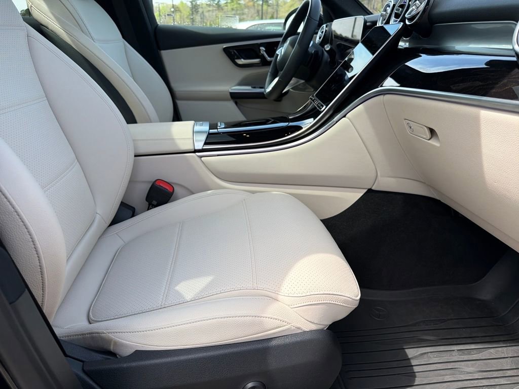 Used 2026 Mercedes-Benz GLC 300 image 37