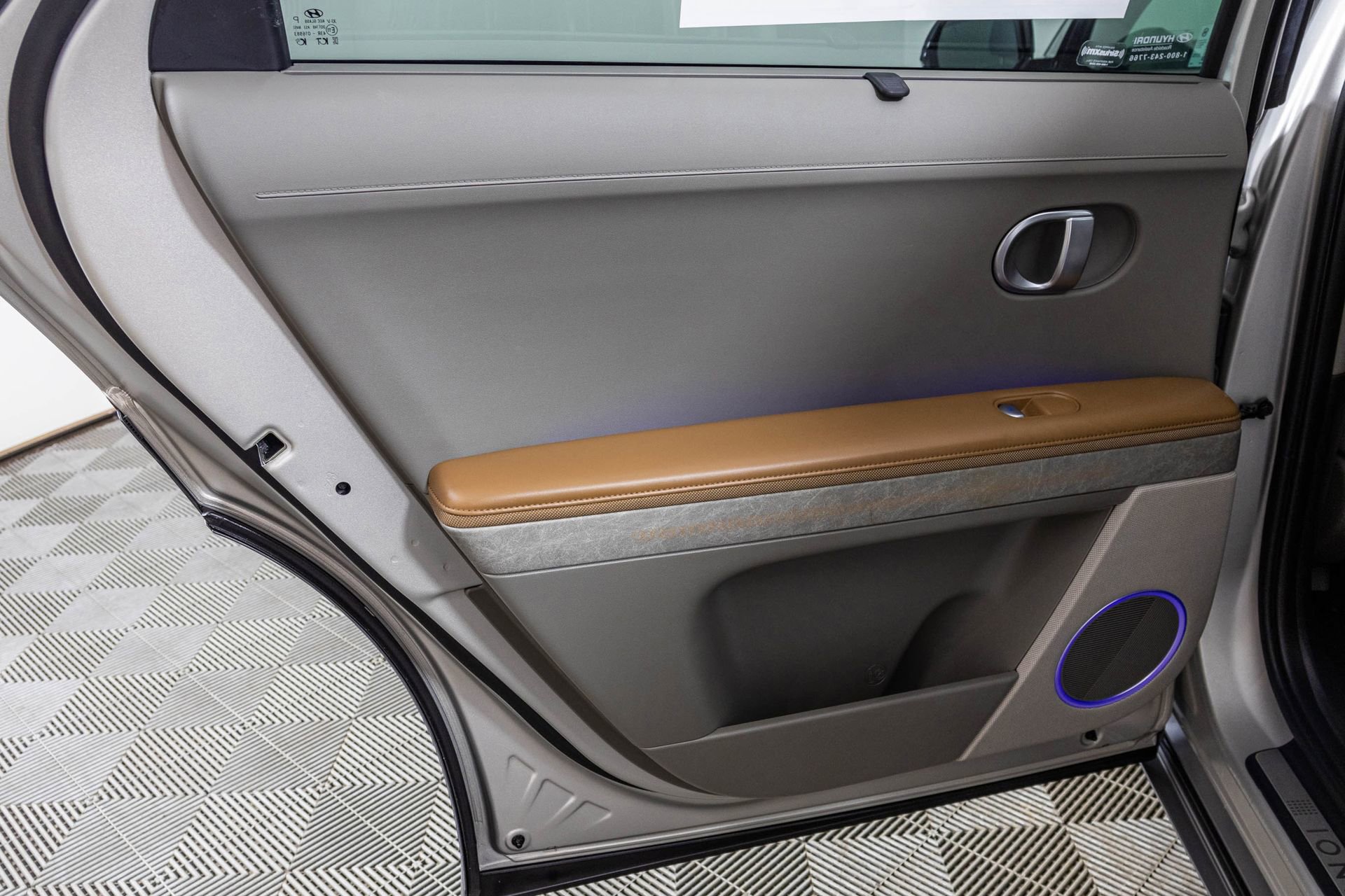 Used 2024 Hyundai Ioniq 5 Limited image 41