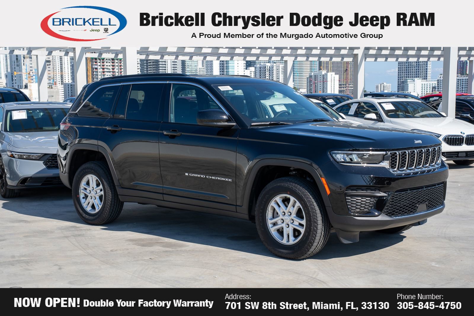 New 2025 Jeep Grand Cherokee Laredo w/ Luxury Tech Group I image 3