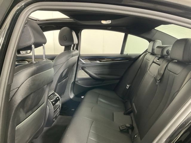 Used 2021 BMW 530e xDrive w/ Premium Package AWD/4WD image 31