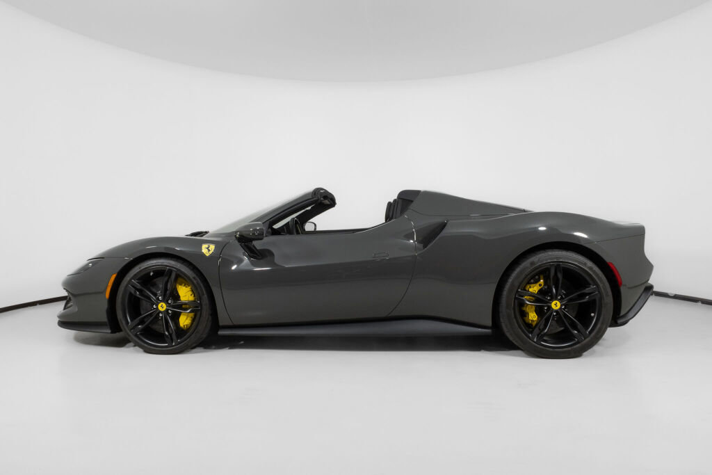 Used 2025 Ferrari 296 GTS image 3