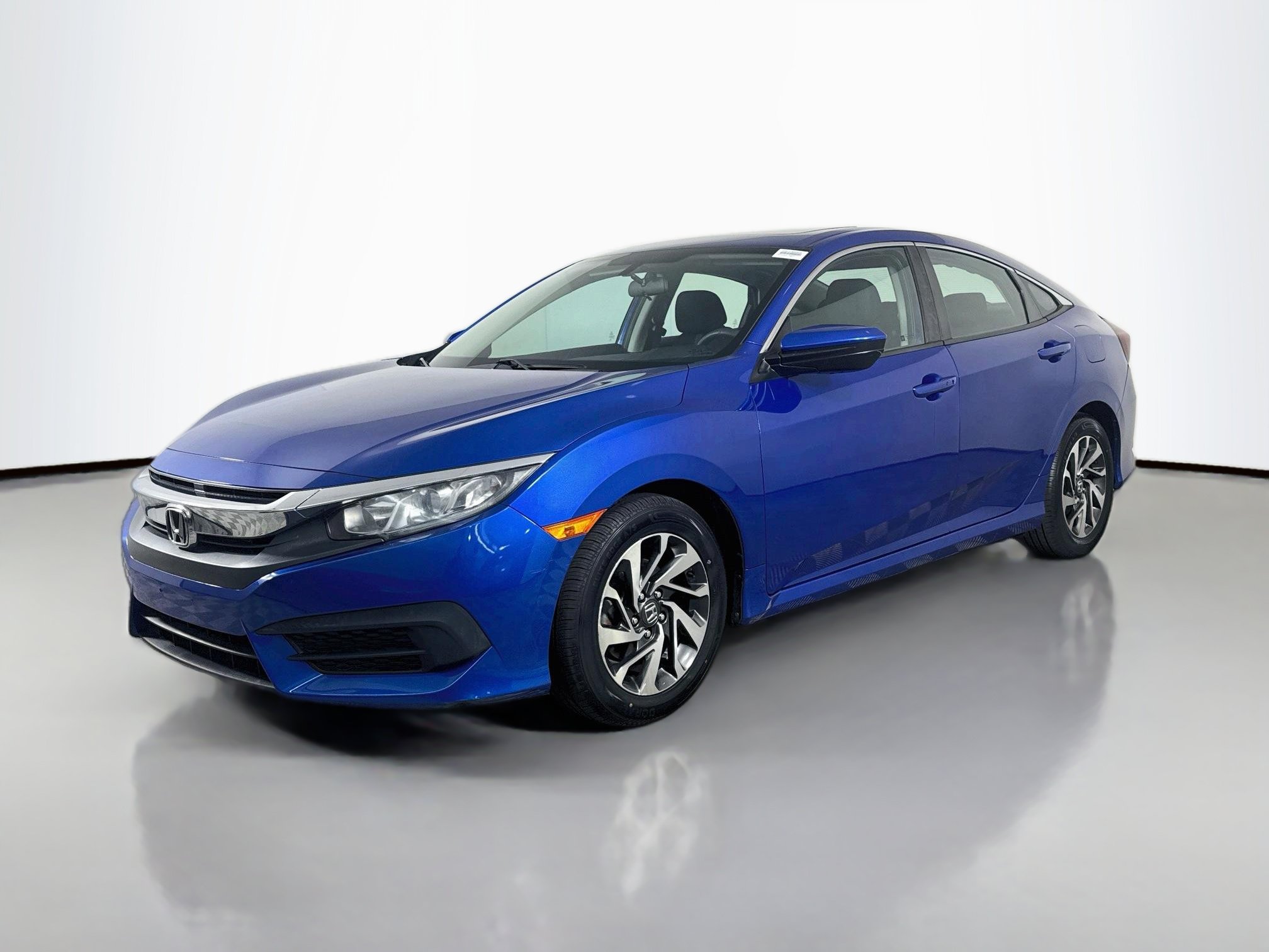 Used 2018 Honda Civic EX image 4