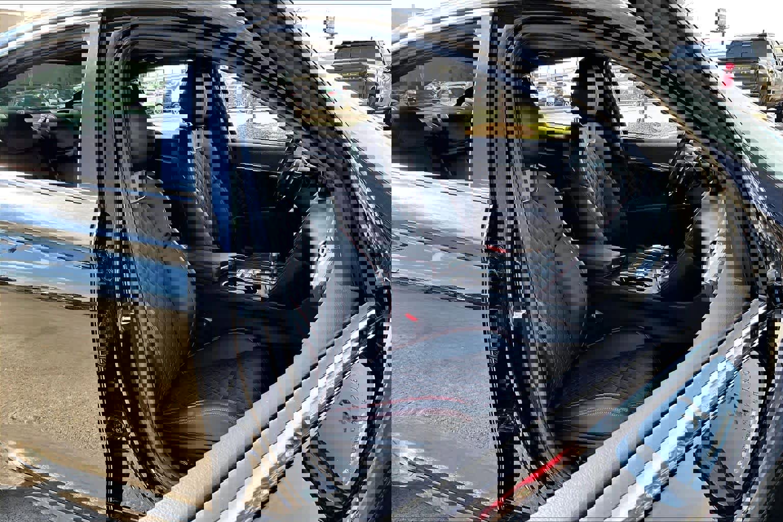 Used 2025 Genesis G70 3.3T Advanced w/ Sport Prestige Package image 17