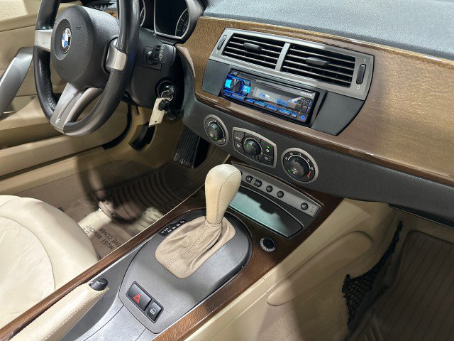 Used 2003 BMW Z4 2.5i RWD image 56