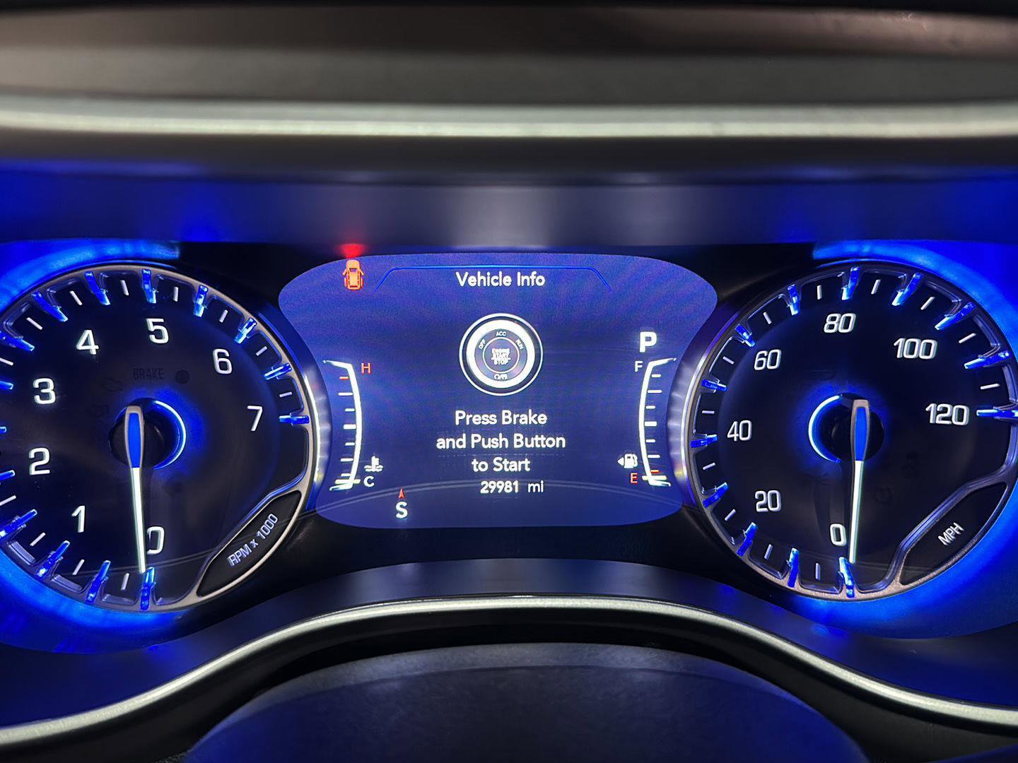 Used 2025 Chrysler Pacifica Select FWD image 19