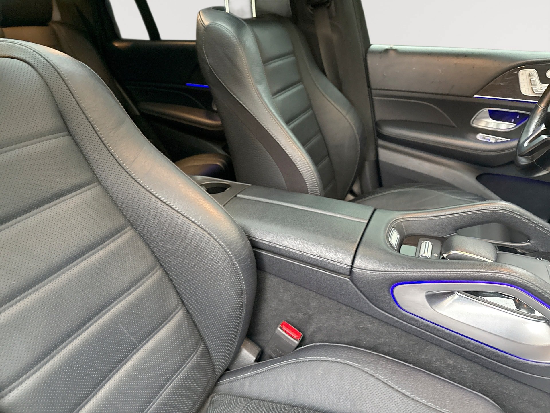 Used 2021 Mercedes-Benz GLS 580 4MATIC image 24