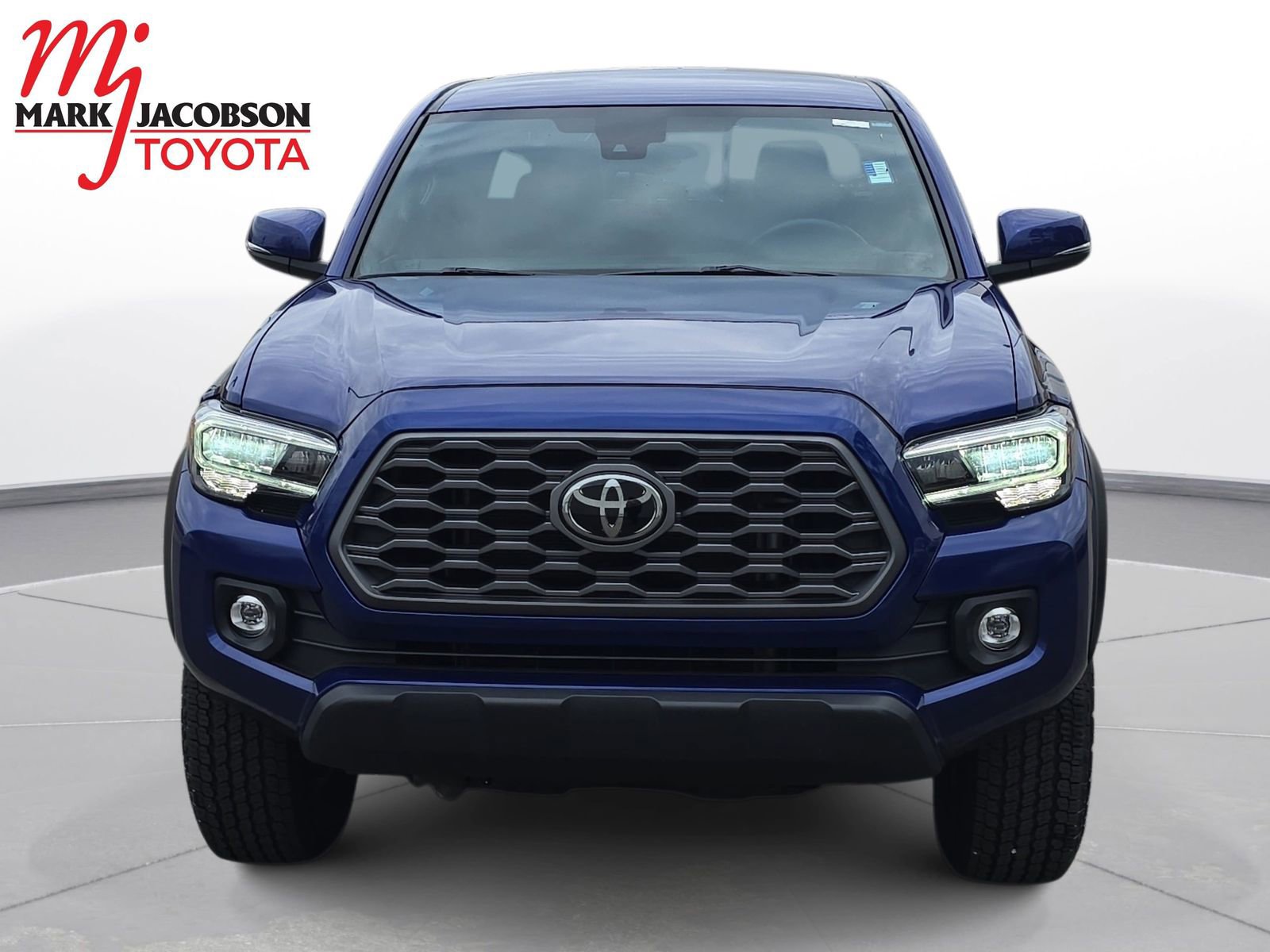 Used 2022 Toyota Tacoma TRD Off-Road image 3