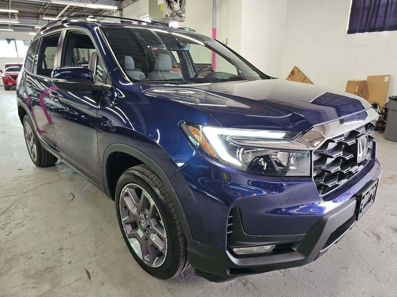 Used 2023 Honda Passport EX-L image 5