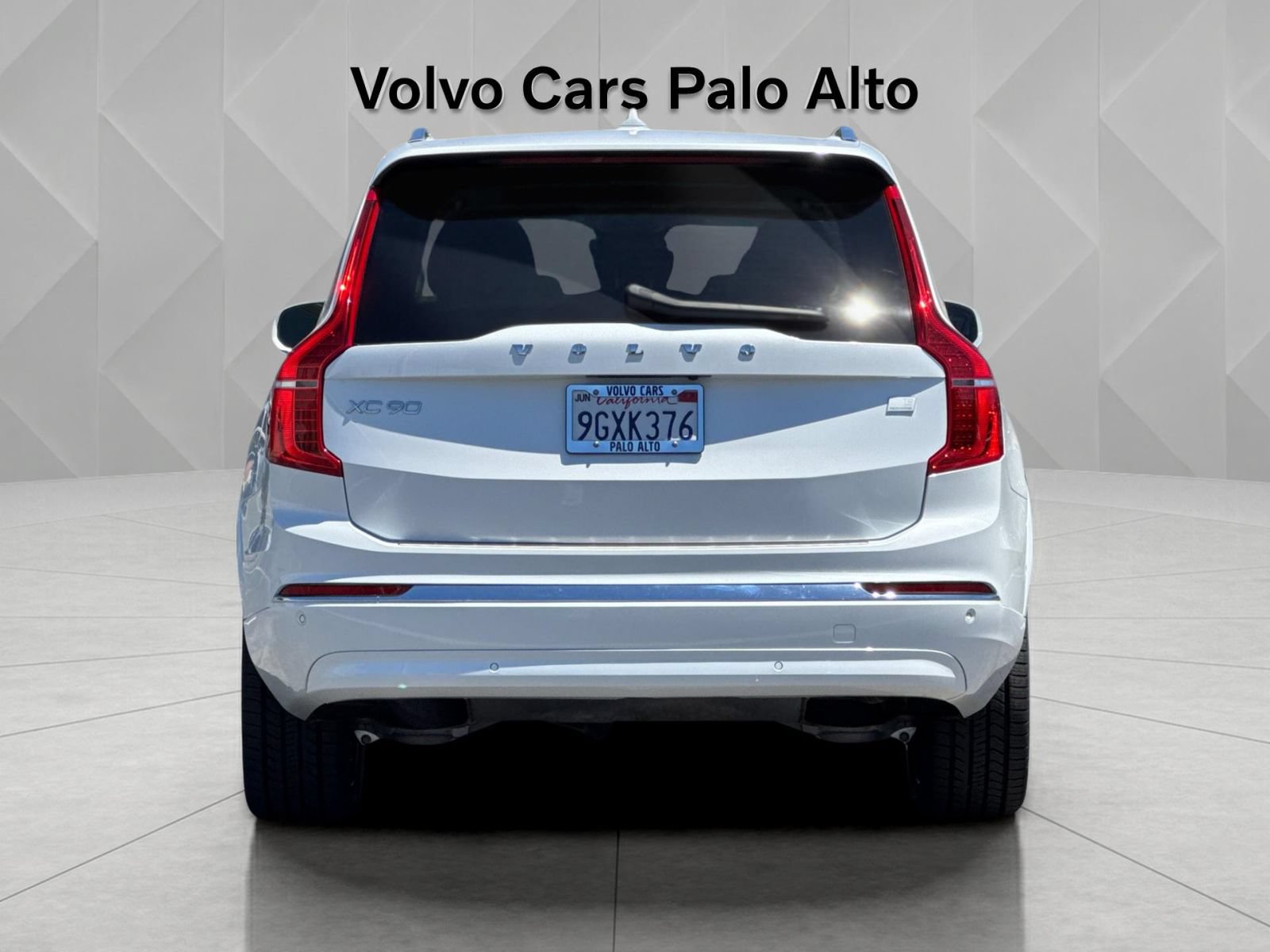 Certified 2023 Volvo XC90 T8 Ultimate w/ Protection Package Premier AWD/4WD image 11